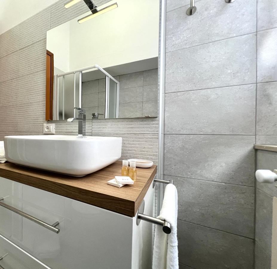 Mazzini101Apartment แฟร์รารา ภายนอก รูปภาพ