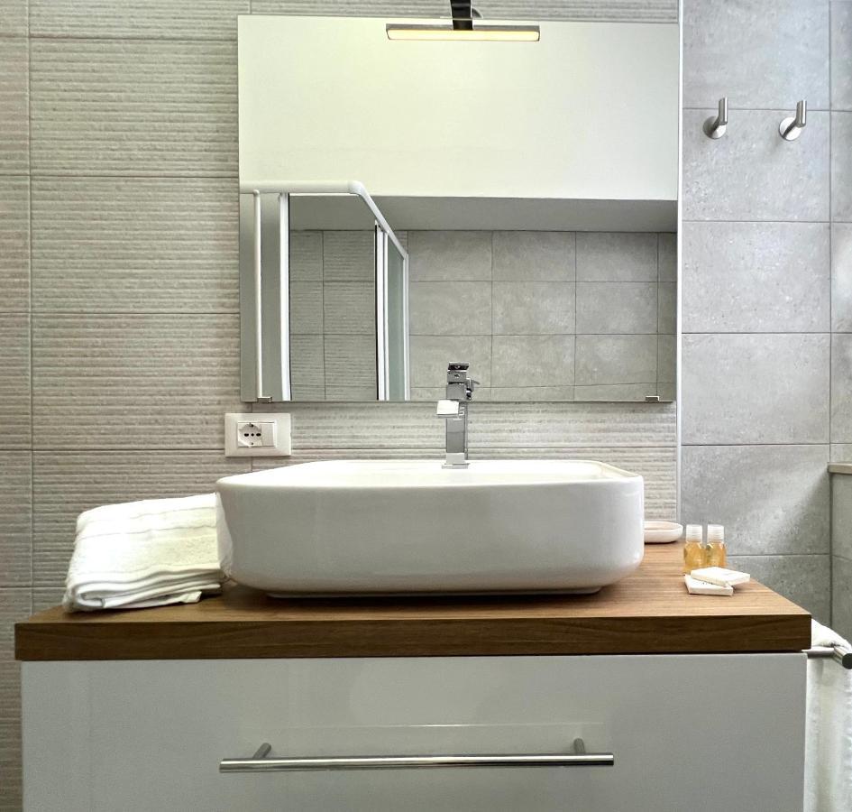 Mazzini101Apartment แฟร์รารา ภายนอก รูปภาพ